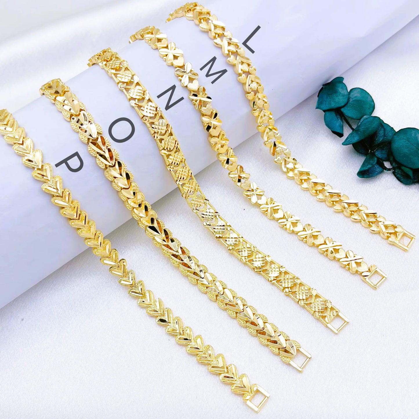 14K Gold-Laminated Heart Charm Bracelet
